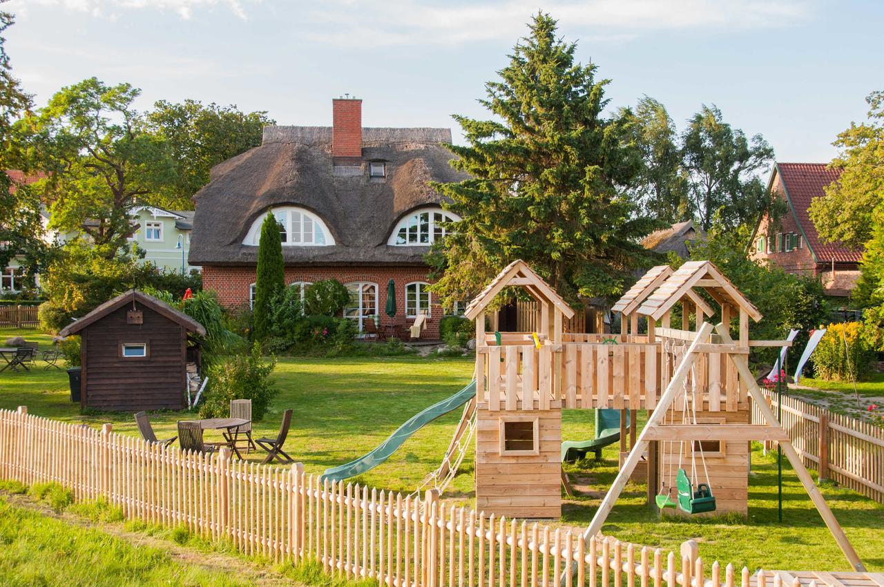 Landhaus Am Deich Middelhagen Buitenkant foto